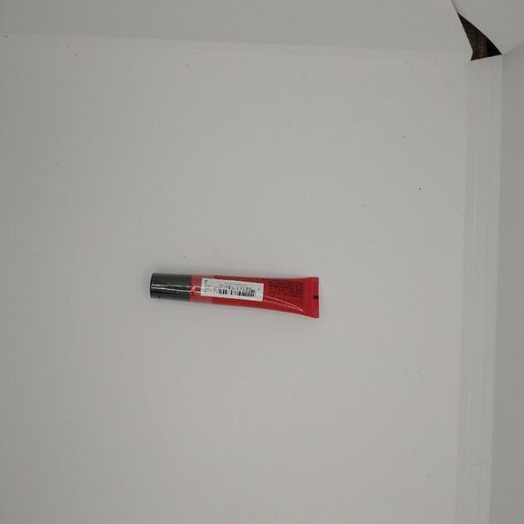 Avon fmg Glimmer Lip Plumper - Picture 2 of 3